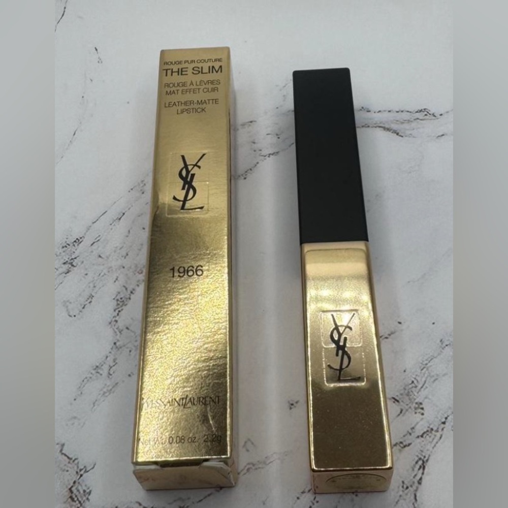 Yves Saint Laurent Rouge Pur Couture Lipstick - Rouge Libre - Picture 3 of 3
